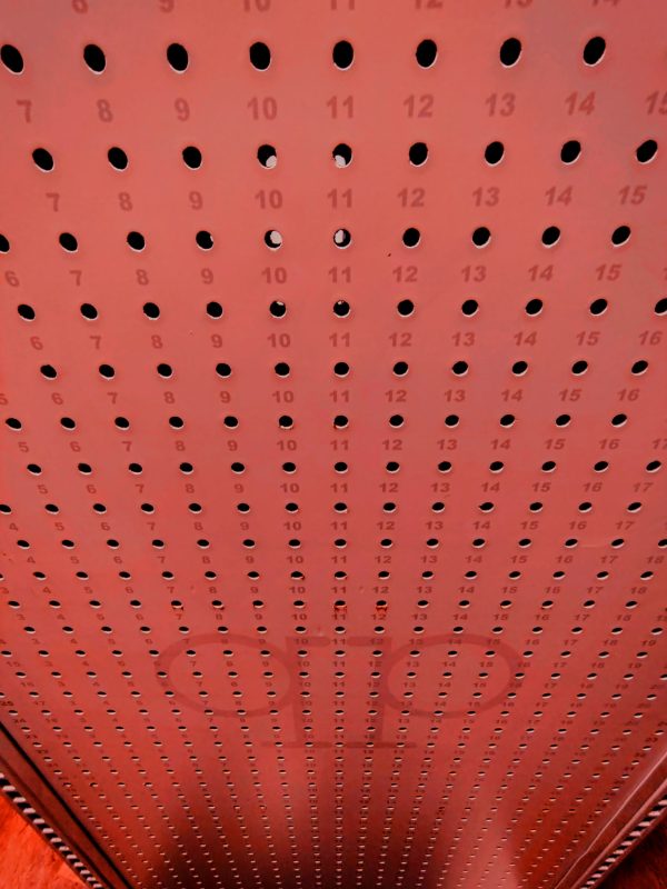 Red Quikpeg Pegboard